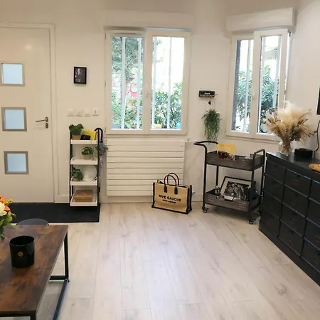 Casa vacanze House - Maison Entière Et Son Jardin - Rare à *