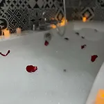 Love House - Maison entière et son jardin - Rare à Paris